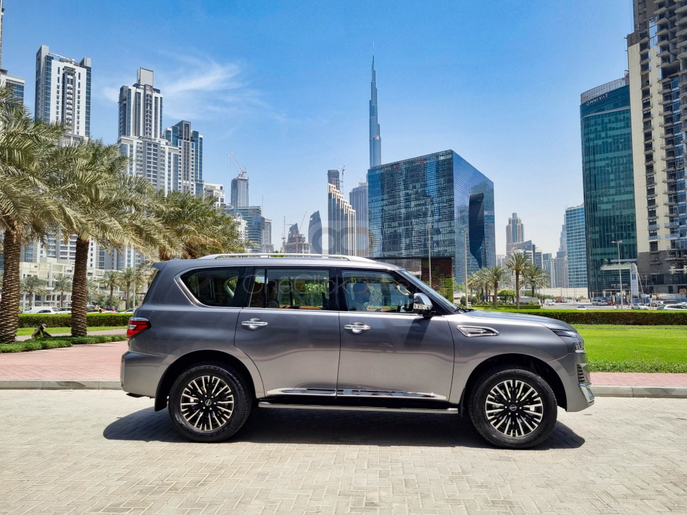 Nissan_Patrol_2022_13079_13079_5318699896-1_small